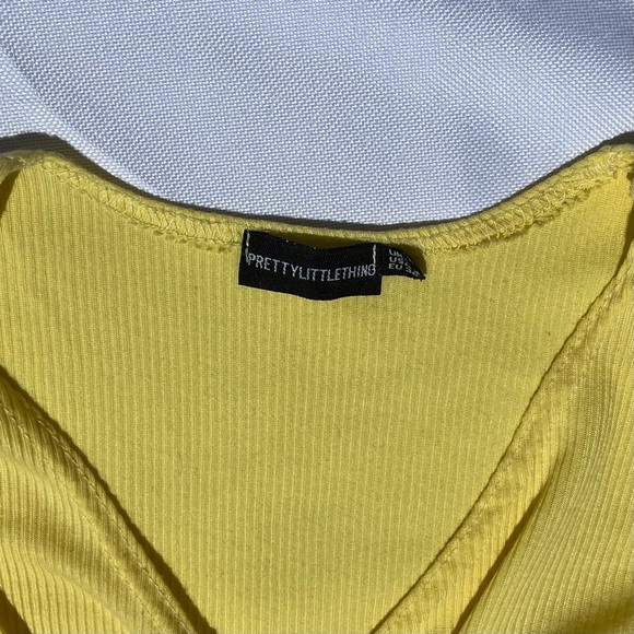 Ribbed Twist Front Crop Top 💛 - Picture 2 of 3